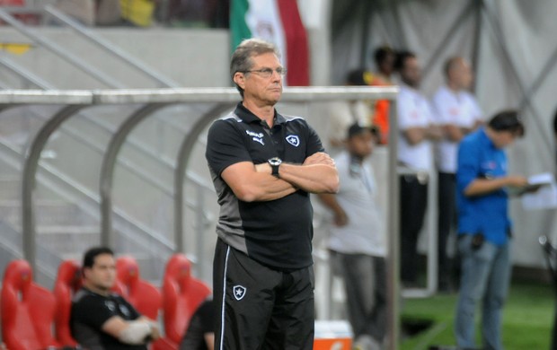 Oswaldo de Oliveira Botafogo x Fluminense (Foto: Antônio Carneiro / Pernambuco Press)