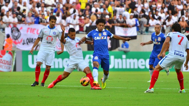 Romarinho Corinthians x Bahia (Foto: Erik Salles / Ag. Estado)