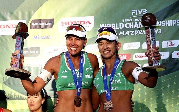 vôlei de praia Lili e Bárbara Seixas etapa da Polônia troféus (Foto: Agência EFE)