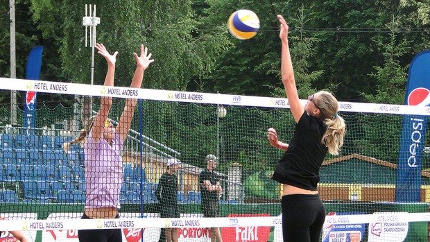 vôlei de praia Sarah Pavan treino (Foto: Divulgação / FIVB)