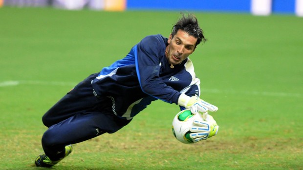 buffon, treino itália (Foto: André Durão)