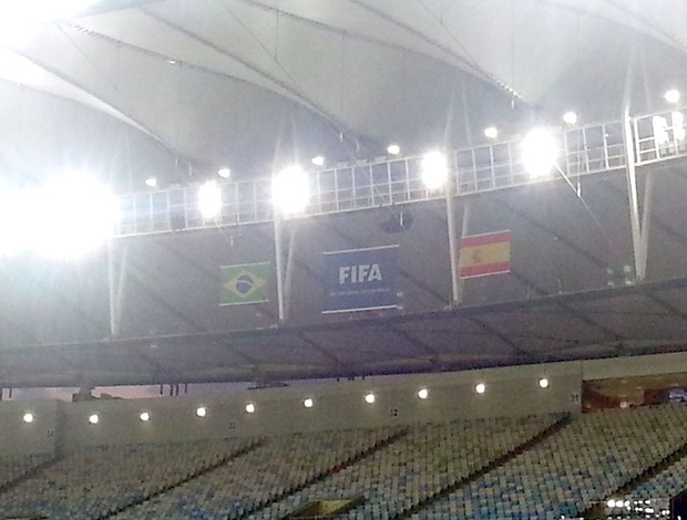 bandeiras Brasil Espanha Maracanã final (Foto: Richard Souza)