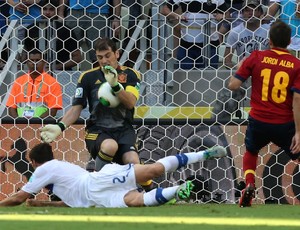 Casillas, Espanha x Itália (Foto: AP)