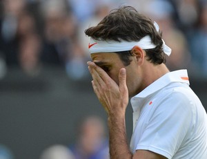 tênis Federer perde Sergiy Stakhovsky Wimbledon (Foto: AP)