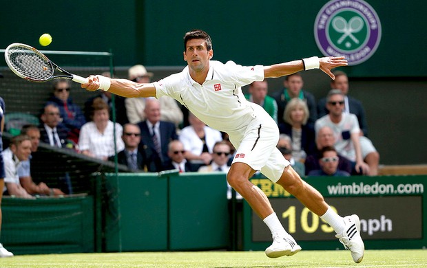 Djokovic tênis contra Florian Mayer Wimbledon (Foto: Reuters)