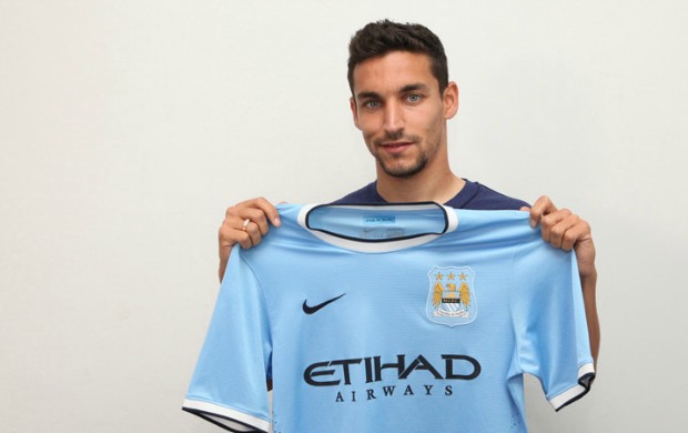 Jesús Navas Manchester City (Foto: Reprodução / Site Oficial)