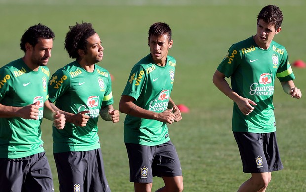 neymar fred oscar marcelo treino seleção brasileira (Foto: Jefferson Bernardes/VIPCOMM)