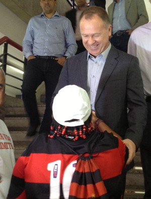 mano menezes flamengo apresentação (Foto: Cahe Mota)