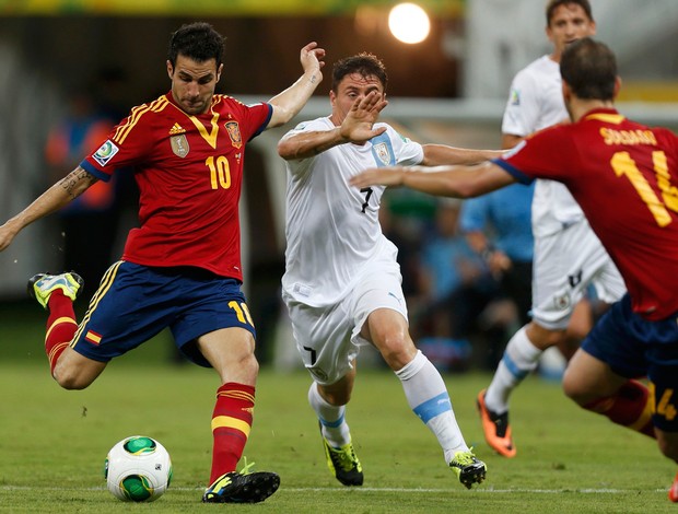 Fabregas, Espanha x Uruguai (Foto: Reuters)