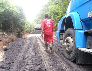 estrada de acesso ao Ct do Sport (Foto: Edgard Maciel)