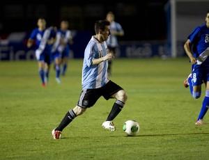 Lionel Messi contra a Guatemala (Foto: EFE)