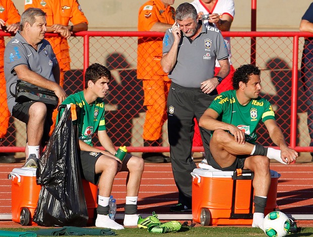 Oscar Fred Runco Luiz Rosan treino Seleção Brasil (Foto: Ivo Gonzalez/Agência O Globo)