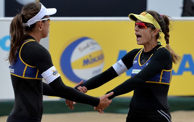 vôlei de praia Lili e Bárbara Seixas Haia (Foto: FIVB)