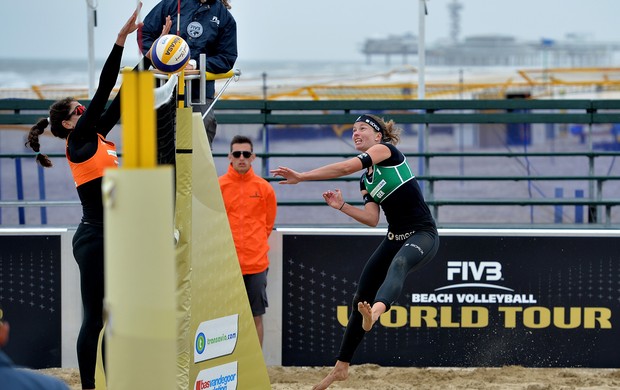 vôlei de praia Carol Solberg e Holtwick Haia (Foto: FIVB)