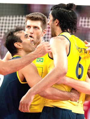 vôlei, Mario, Eder e Vissotto, Brasil e Polônia,  Liga mundial (Foto: Agência EFE)