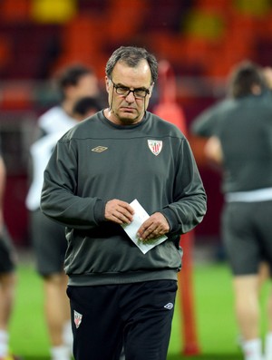 Marcelo Bielsa em treino do Athletic Bilbao (Foto: Getty Images)