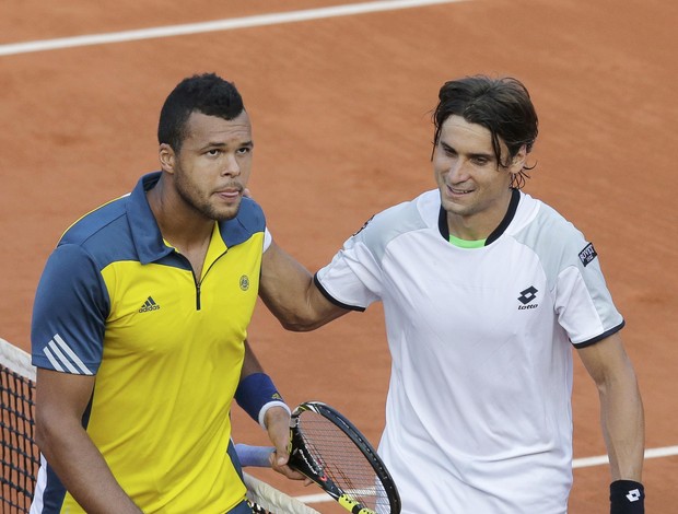 Jo-Wilfried Tsonga e David Ferrer semifinal Roland Garros (Foto: Reuters)