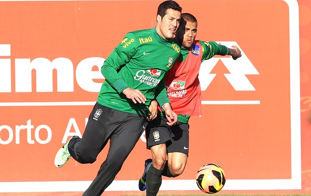 Julio Cesar treino seleção Porto Alegre (Foto: Mowa Press)