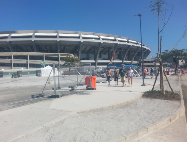 Entorno do Maracanã sem obra, mas ainda falta acabamentos (Foto: Marcelo Baltar)