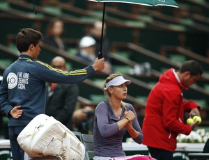 Maria Sharapova segunda rodada Roland Garros chuva (Foto: AFP)