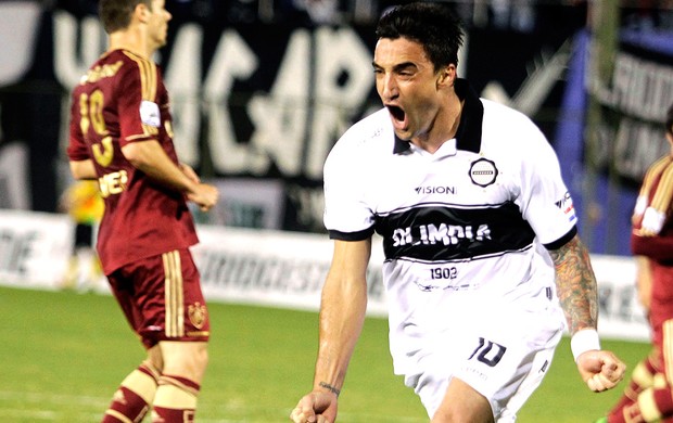 Juan Manuel Salgueiro gol Olimpia jogo Fluminense (Foto: Reuters)