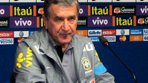 carlos alberto parreira brasil coletiva (Foto: Marcelo Baltar)