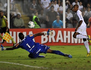 Victor Andrade marca pelo Santos contra o Flamengo (Foto: Ivan Storti / Divulgação Santos FC)