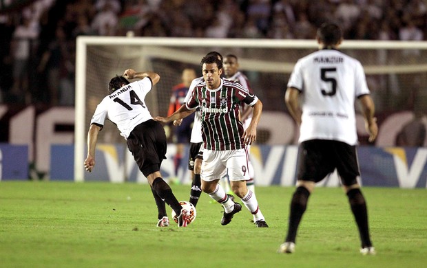 Fred jogo Fluminense Olimpia (Foto: Alexandre Cassiano / Ag. O Globo)