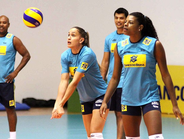 vôlei Ellen e Fernanda Garay treino (Foto: Divulgação / CBV)