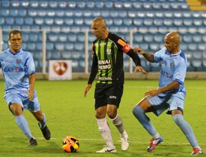 Avaí x América-MG Fábio Júnior Leandro Silva e Eduardo Costa (Foto: Jamira Furlani/ Avaí FC)