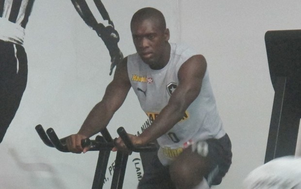 seedorf botafogo (Foto: Fred Huber)