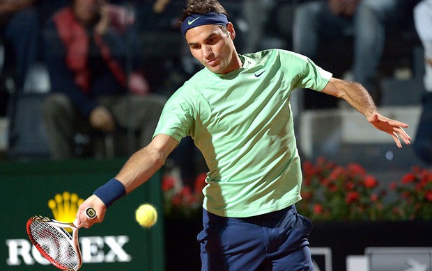 Roger Federer tênis contra Gilles Simón (Foto: EFE)