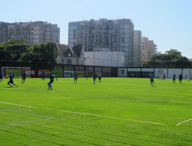 Jogadores botafogo treino (Foto: Thales Soares)