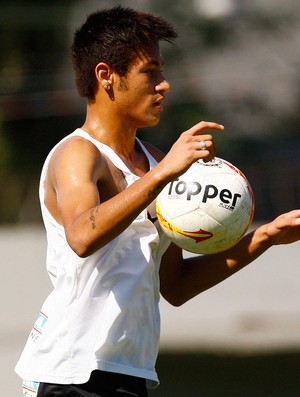 Neymar santos treino  (Foto: Ricardo Saibun / Agência Estado)