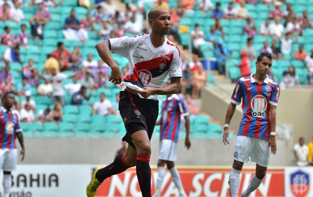 Vitória comemora contra Bahia (Foto: Erik Abel/Agência Estado)