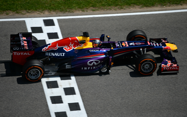 Sebastian Vettel RBR treino livre GP da Espanha (Foto: AFP)