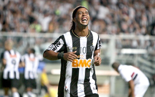 Ronaldinho Gaúcho gol Atlético-MG jogo São Paulo (Foto: Bruno Cantini / Site Oficial do Atlético-MG)