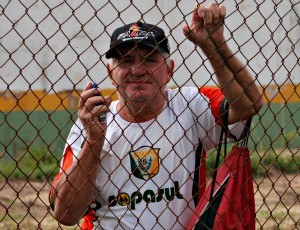 Pardal conta que soltou sucuri no meio da torcida (Foto: Orisvaldo Sales/CEN)