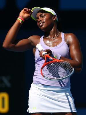 Sloane Stephens se lamenta após um erro (Foto: AFP)