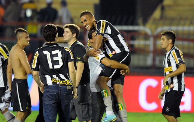 Rafael Marques Botafogo campeão carioca 2013 (Foto: André Durão / Globoesporte.com)