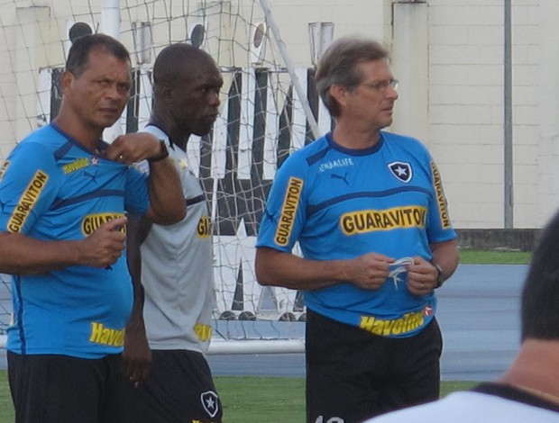 Seedorf Oswaldo de Oliveira Botafogo treino (Foto: Thales Soares)