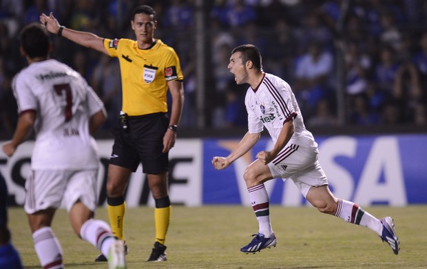 Wagner e Wilmar Roldán (Foto: AFP)