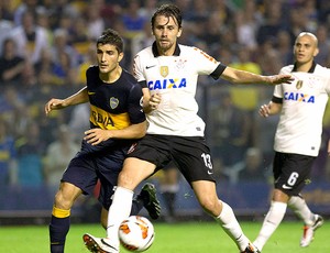 Paulo André jogo Corinthians Boca Juniors (Foto: AP)