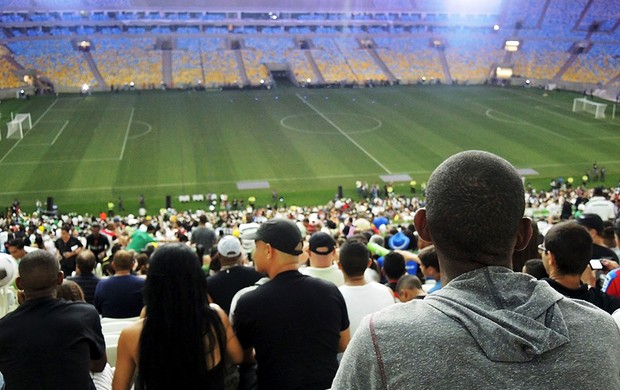 visão da torcida Reabertura Maracanã - visão dos operários (Foto: Cahê Mota )