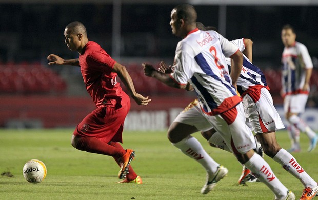 Luis Fabiano São Paulo x Penapolense (Foto: Wander Roberto / Vipcomm)