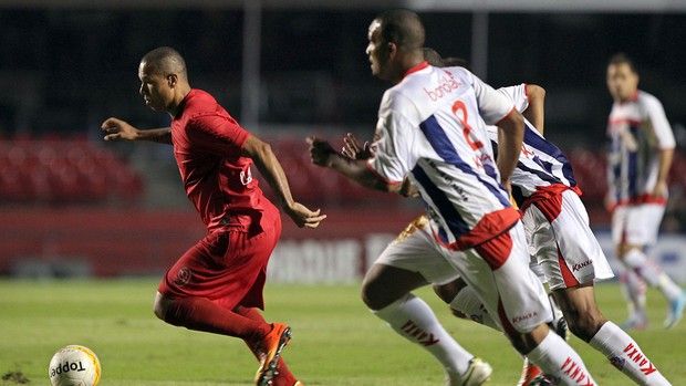 Luis Fabiano São Paulo x Penapolense (Foto: Wander Roberto / Vipcomm)