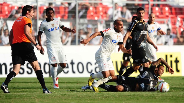 Emerson Corinthians x Ponte Preta (Foto: Marcos Ribolli / Globoesporte.com)