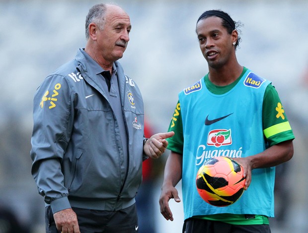 Scolari Felipão Ronaldinho_Seleção treino (Foto: Wagner Carmo / VIPCOMM)