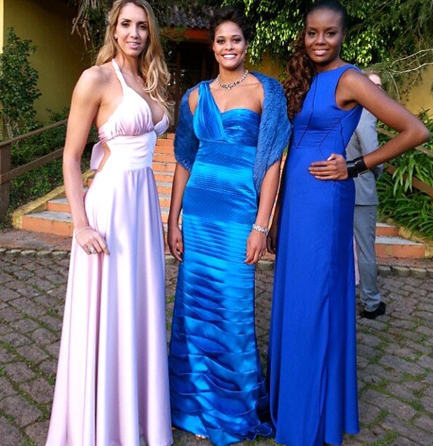 Adenizia jogadoras festa casamento vôlei (Foto: Reprodução / Instagram)