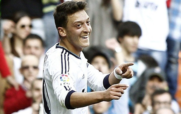 Ozil real madri gol Betis (Foto: Agência EFE)